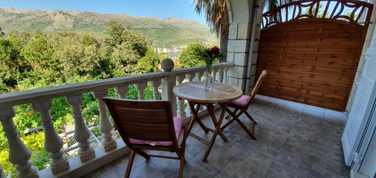 Two Palms Villa Zaton  Exterior photo